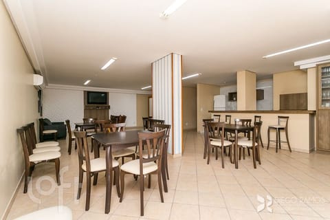 Image 28 - 274525